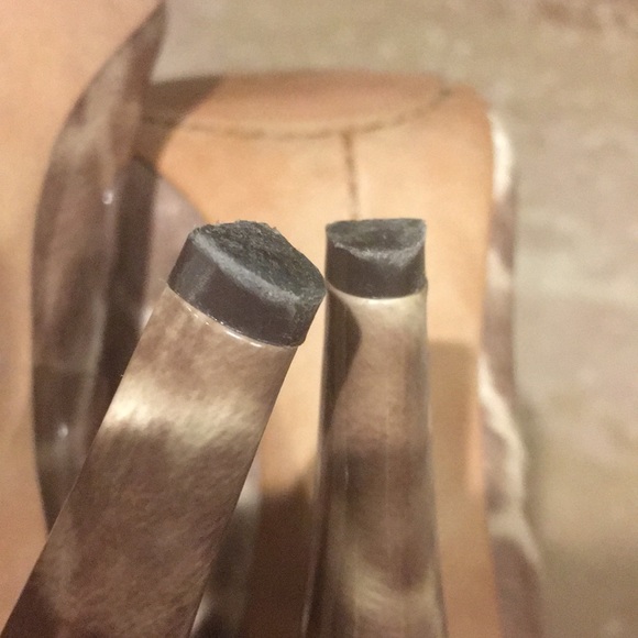 Vince Camuto heels - Picture 5 of 7